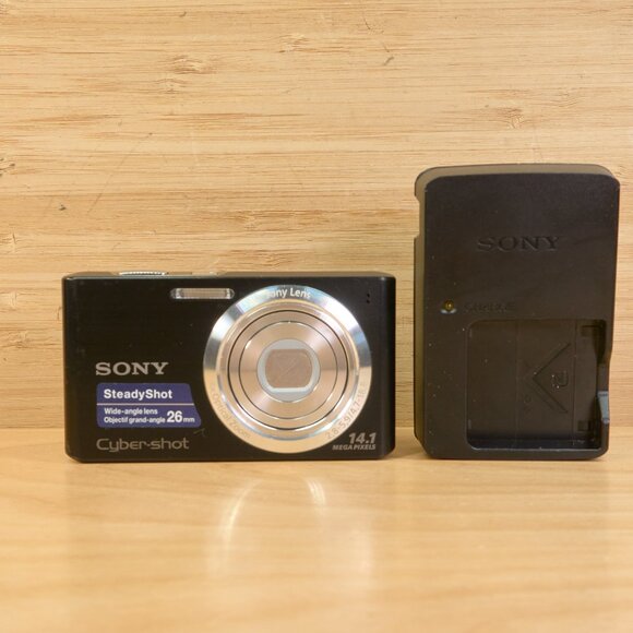 Sony Cyber-shot DSC-W610 / 14.1MP Digital Camera / 4x Optical Zoom / Tested - Picture 2 of 9